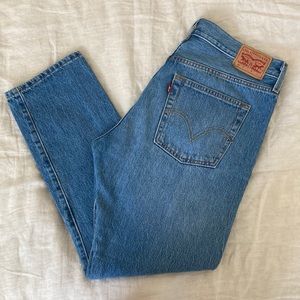 LEVI'S 501 CT Distressed Boyfriend Jeans